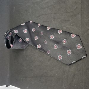Van Heusen black polyester tie